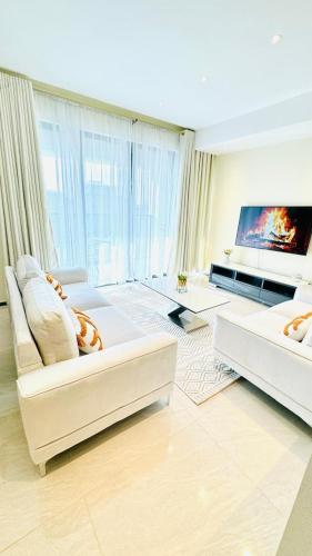 Supreme Living Apartments With Catchy Scenic Views
