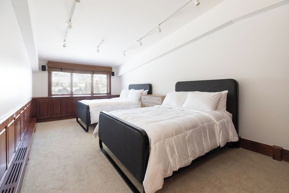 Sitzmark Lodge - photo 17