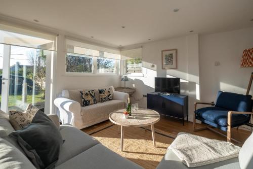 9 Uplands - carbon neutral hotel in Unknown City