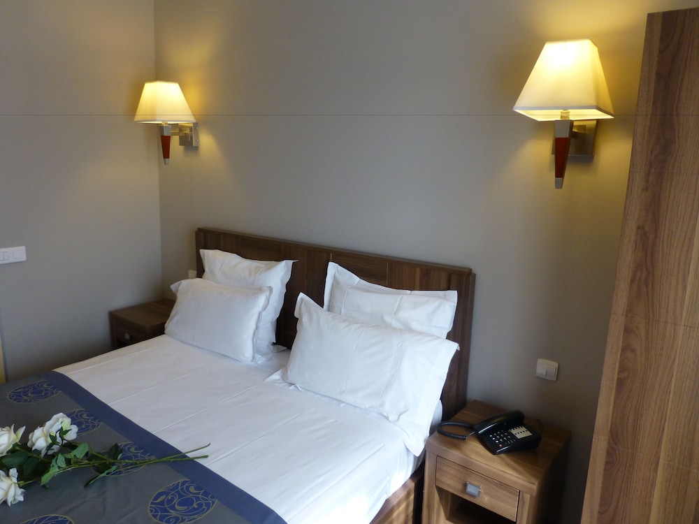 Hotel Capitole — Beausoleil — photo 4