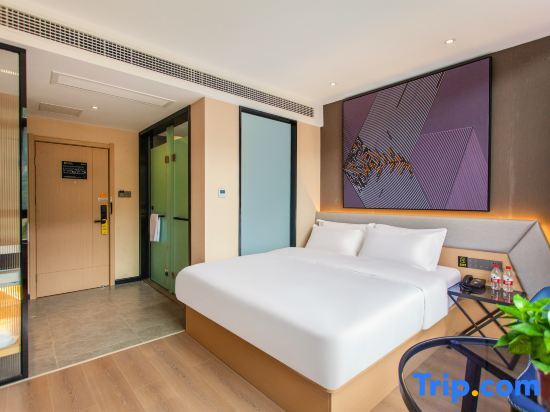 IU Hotel 318 National Highway Batang County in Ganzi, People's Republic of China