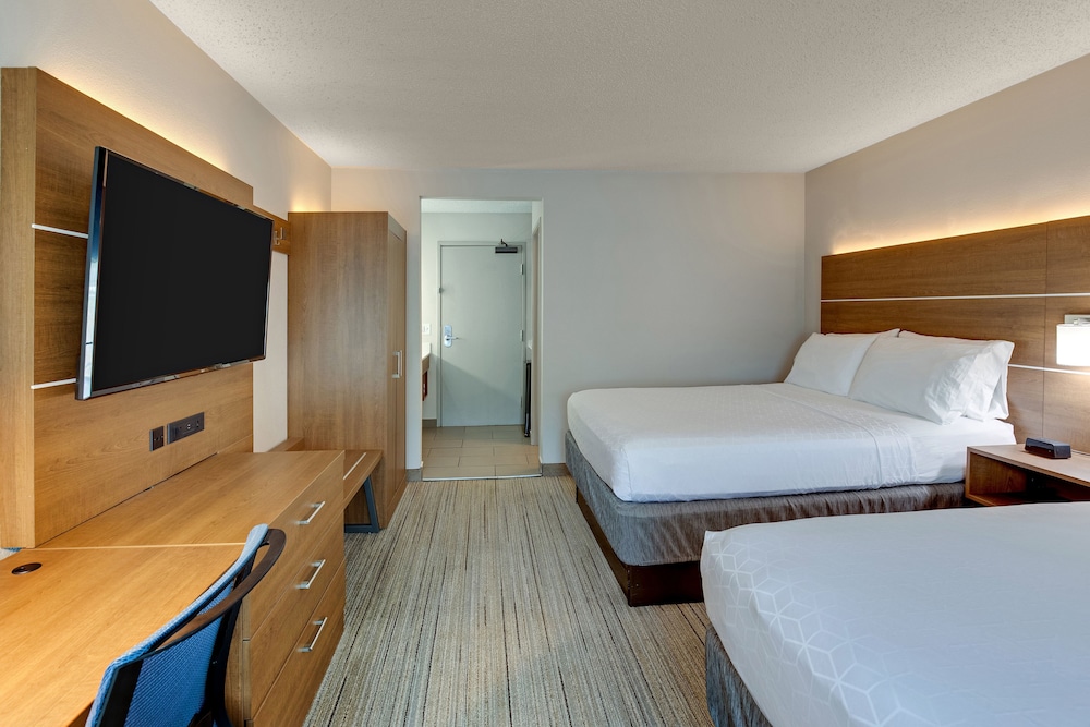 Holiday Inn Express W I40 Whitebridge Road by IHG - photo 12