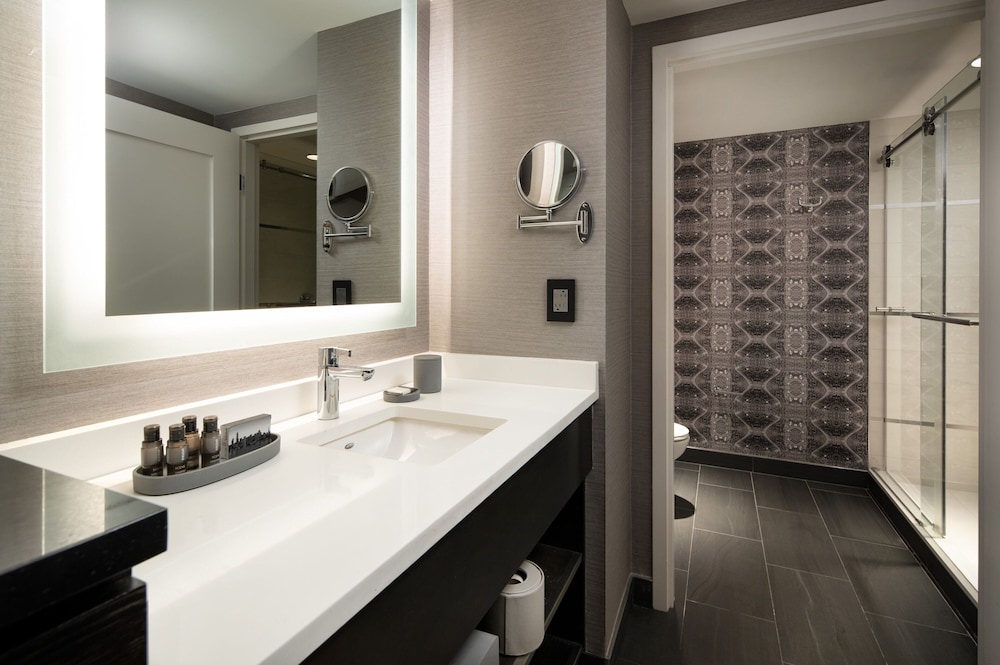 The Clancy Autograph Collection by Marriott - photo 29