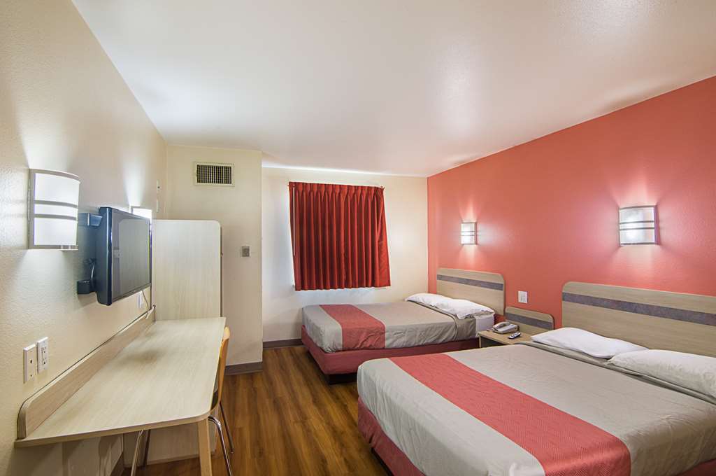 Motel 6 Terrell TX - photo 9
