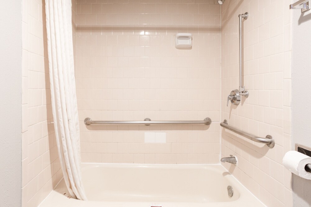 Hotel Oklahoma City Lincoln Blvd - photo 16