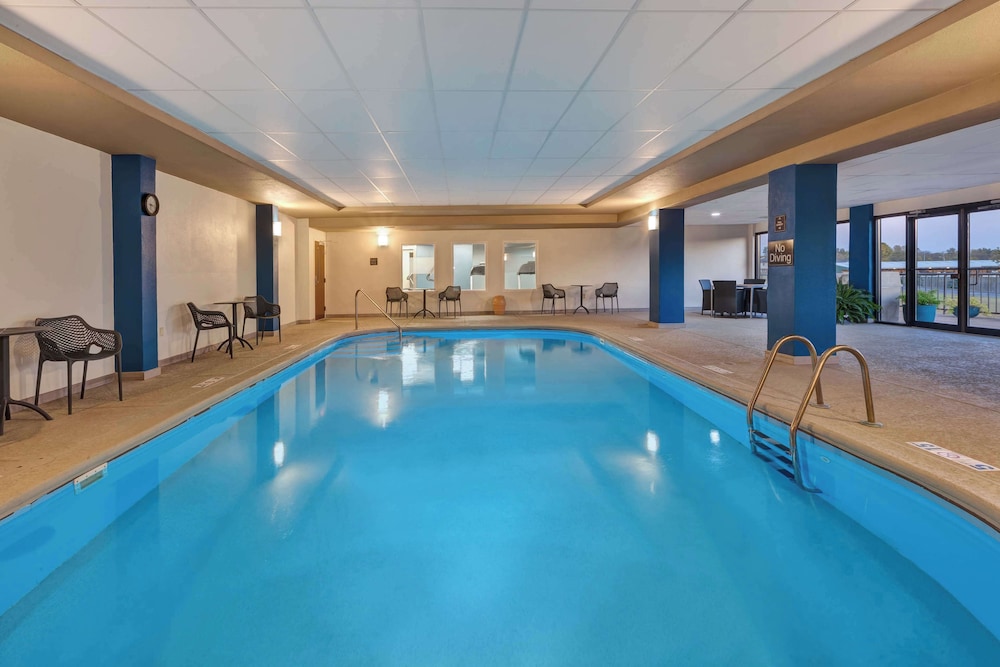 Hampton Inn Princeton - photo 18