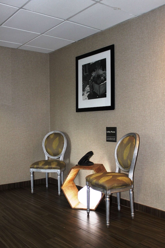 Hampton Inn Perry - photo 3