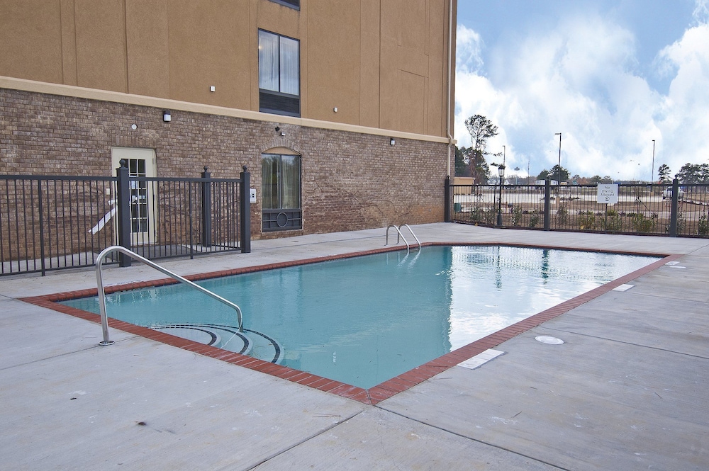 Holiday Inn Express & Suites Jackson Pearl Intl Airport by IHG - photo 17