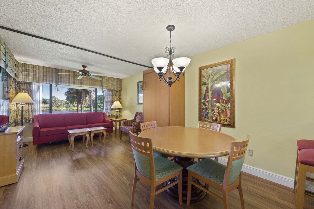 Lehigh Resort Club - photo 16