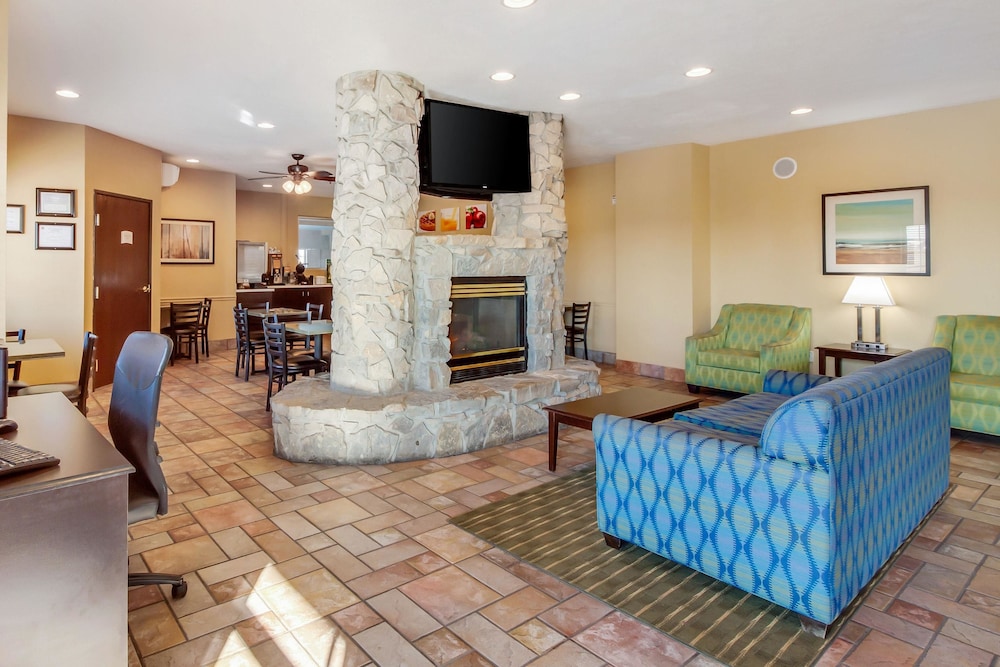 Quality Inn & Suites Lincoln North - photo 37
