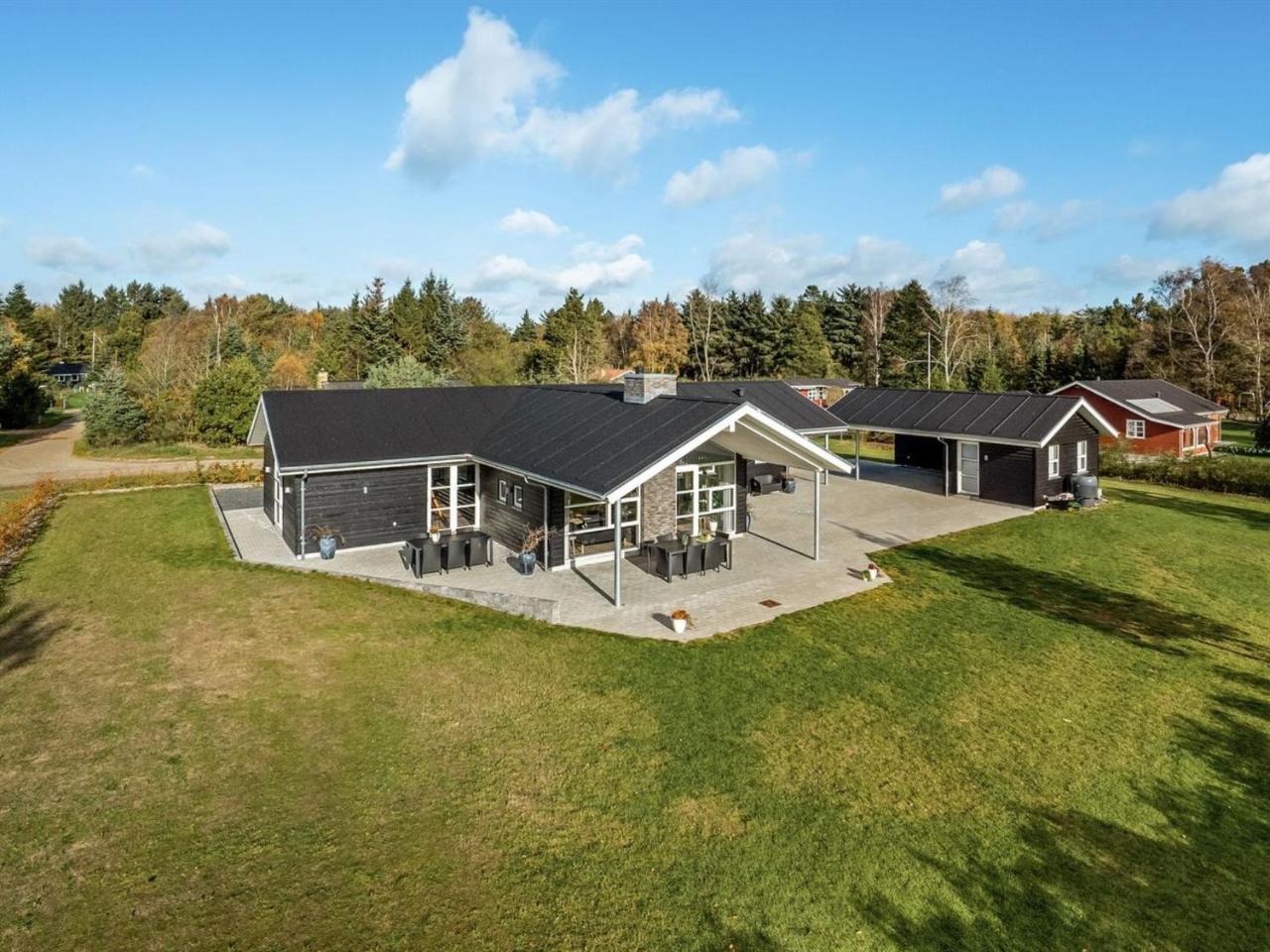 Holiday Home Geri 700m from the sea by Interhome — 4-Star Luxury Hotel in Hals, Denmark