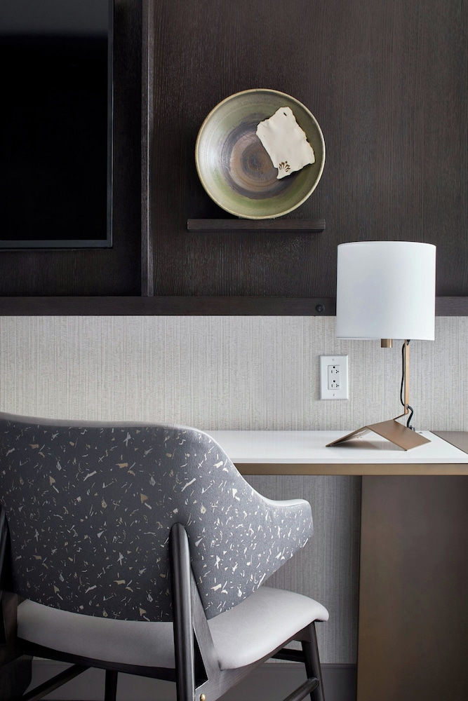 UNC Charlotte Marriott Hotel & Conference Center - photo 20