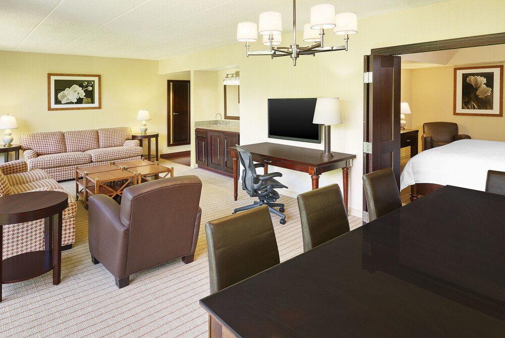 Sheraton Roanoke Hotel and Conference Center - photo 7
