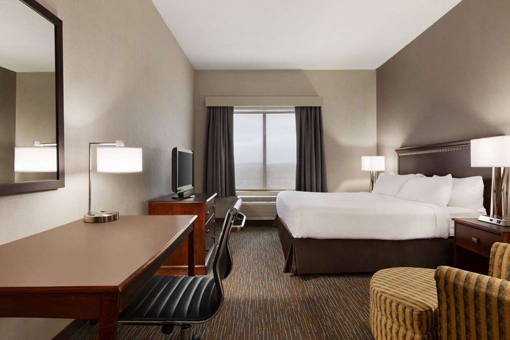Wingate by Wyndham Bridgeport Clarksburg - photo 17