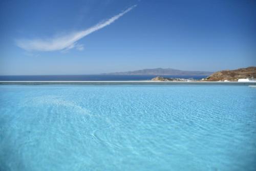 Sunset Villa — 4-Star Luxury Hotel in None, Greece