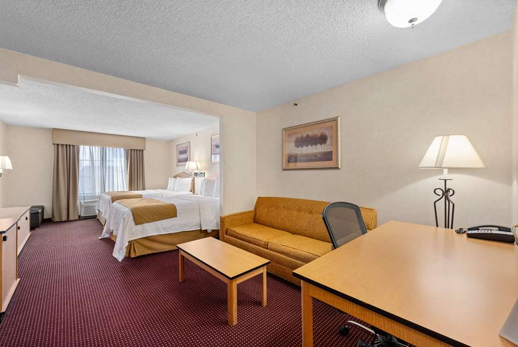 AmericInn by Wyndham Denver Airport - photo 21