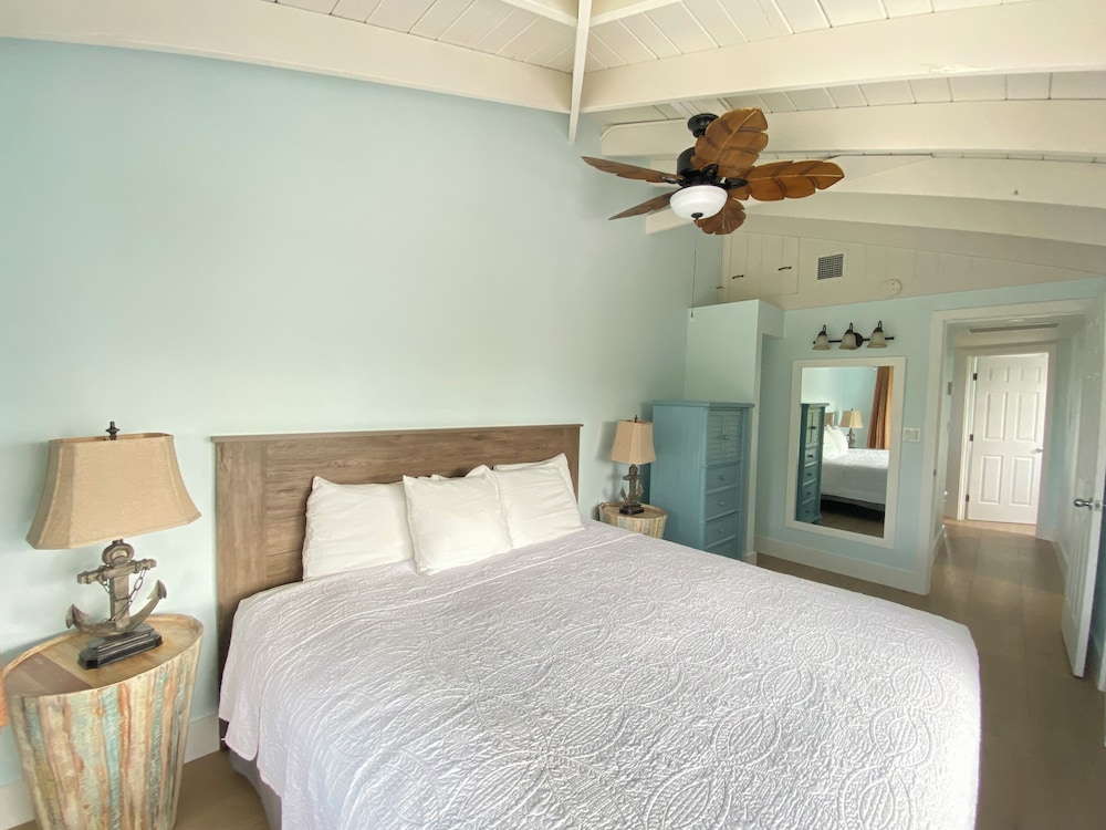 Ragged Edge Resort & Marina - photo 32