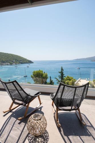 Semiramis Luxury Apartments — 4-Star Luxury Hotel in Poros, Greece
