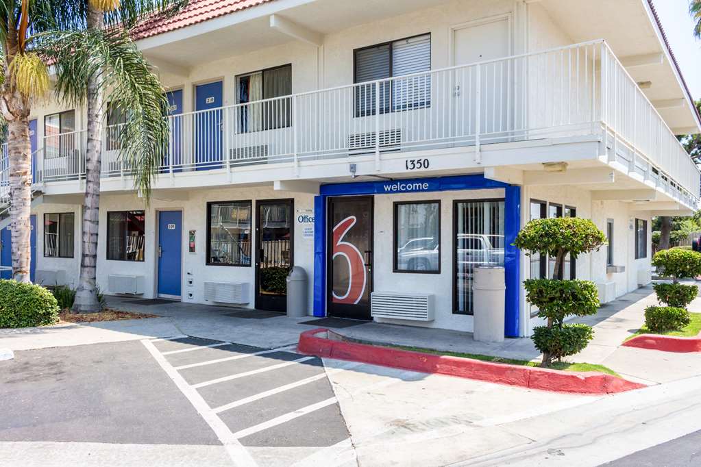 Motel 6 Bakersfield Convention Center - featured photo