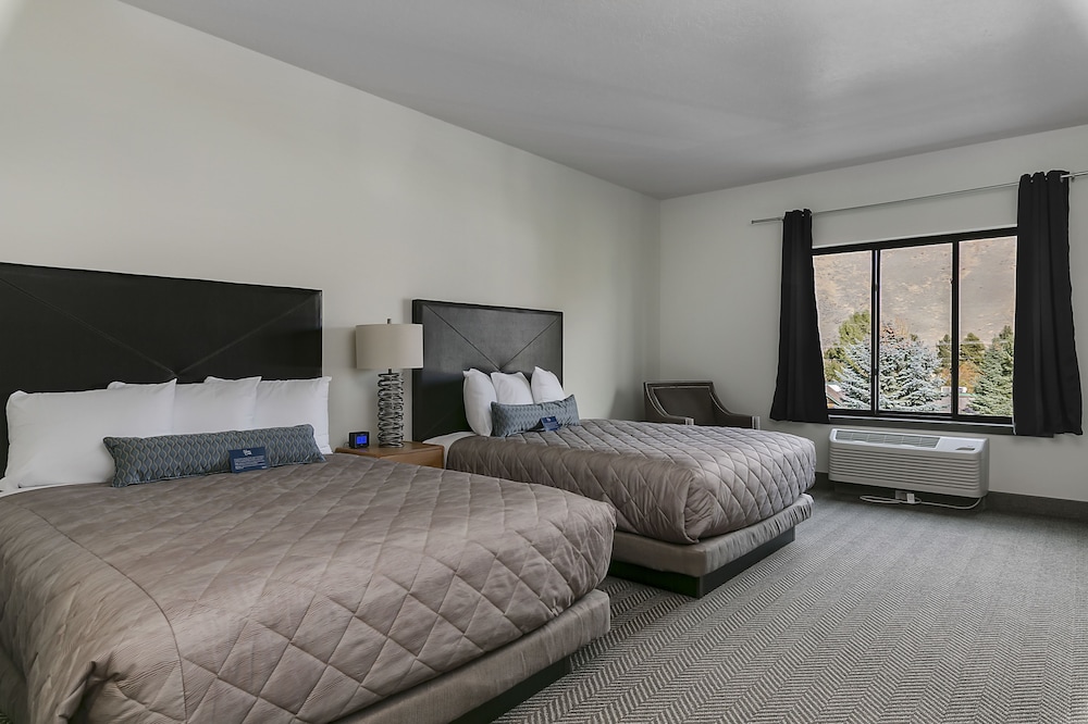 Silver Creek Hotel - photo 95