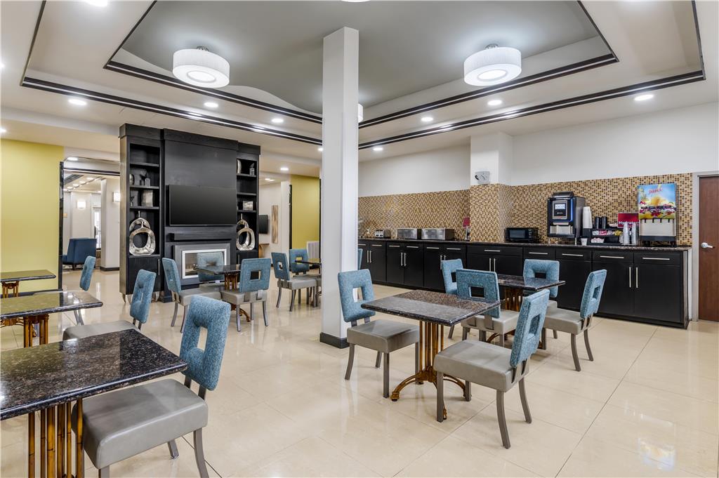 Best Western Plus JFK Inn & Suites - photo 55