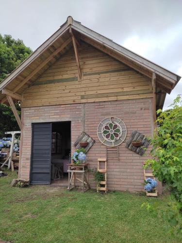 Cabana luar de pedra in Sao Francisco De Paula, Brasil