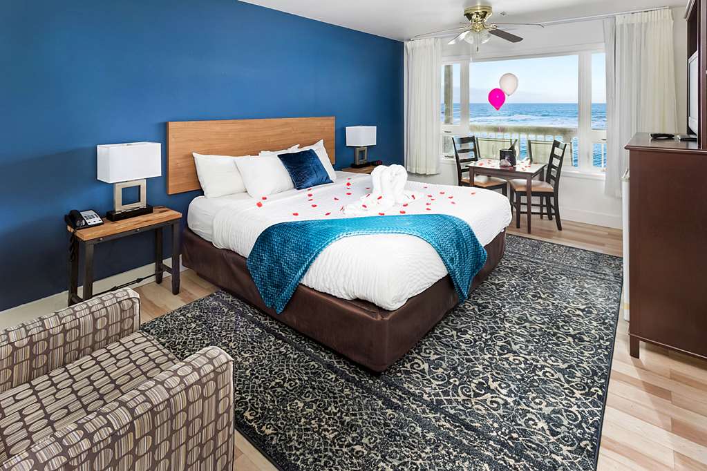 Clarion Inn Surfrider Resort - photo 26