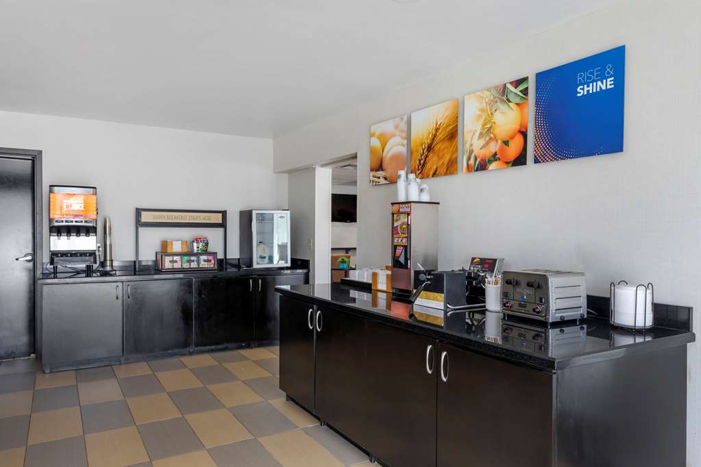Comfort Inn Sherman - photo 30
