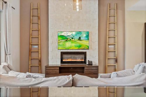 Minutes to Disney Chic Dream Villa with Stunning Patio and Resort Perks — 4-Star Luxury Hotel in Orlando, United States