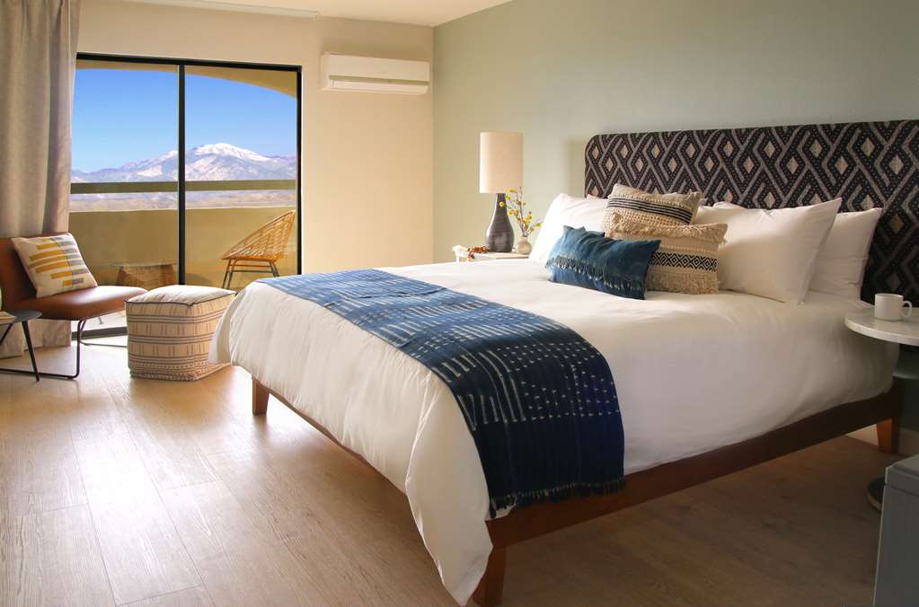 Azure Palm Hot Springs - photo 7
