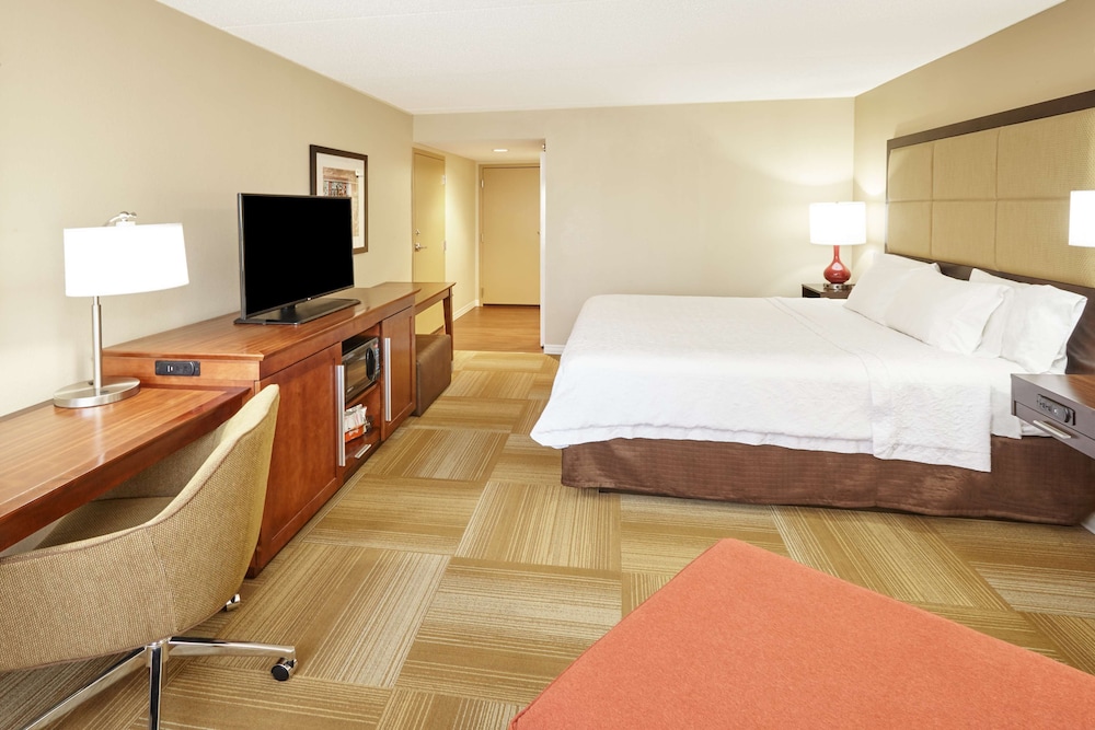 Hampton Inn Lafayette - photo 17