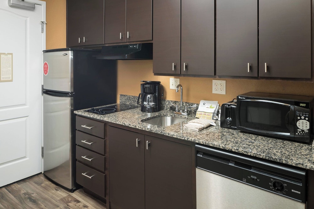 TownePlace Suites by Marriott Panama City - photo 11