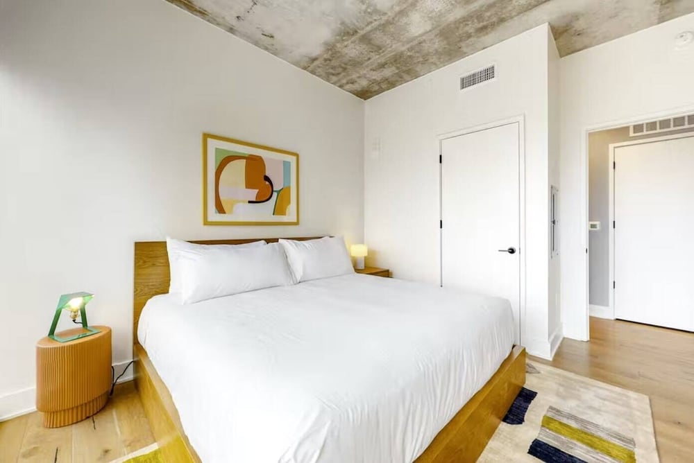 Luxe High Rise off of Rainey St — Austin — photo 3