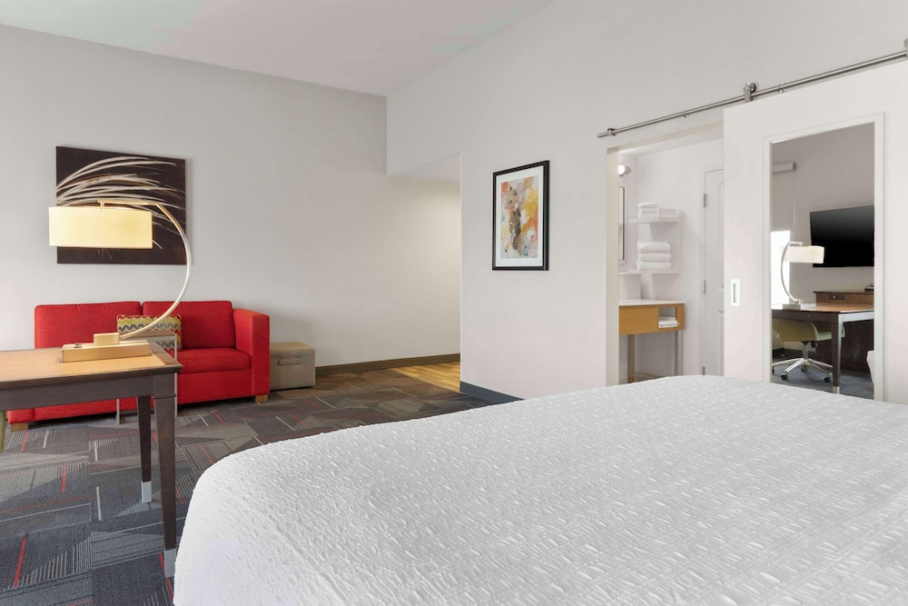 Hampton Inn & Suites Columbus Scioto Downs - photo 11