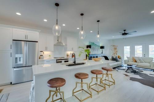 Luxurious 3 BR Distillery District Townhouse — 4-Star Luxury Hotel in Lexington, United States