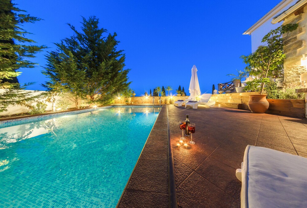 Ark Luxury Villa — 4-Star Luxury Hotel in Zakynthos, Greece