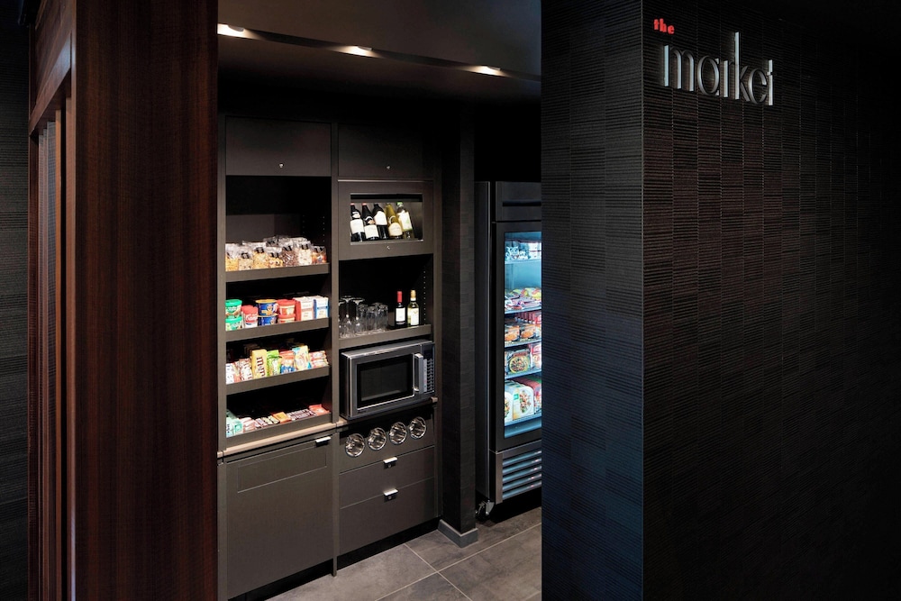 Courtyard by Marriott Albany Troy Waterfront - photo 25