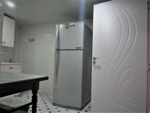 Apartment 19