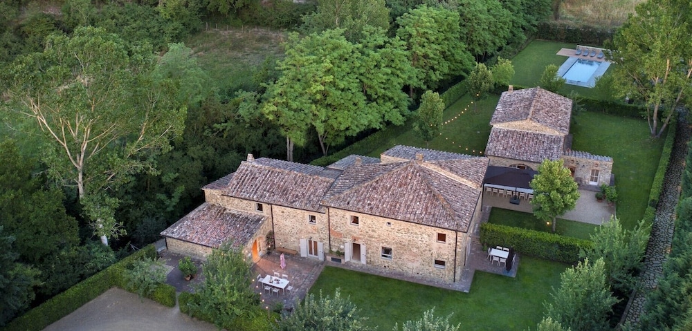 L’orto Vignamaggio Private Pool Nature in Greve In Chianti, Italy