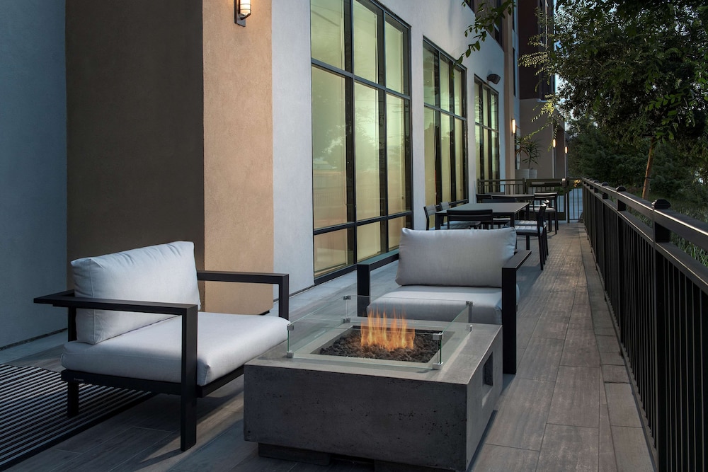 Hilton Garden Inn San Jose Airport - photo 40