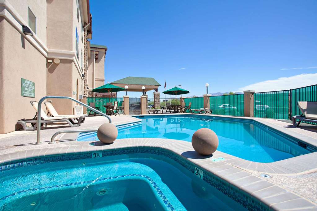 Country Inn & Suites by Radisson Tucson City Center AZ - photo 2