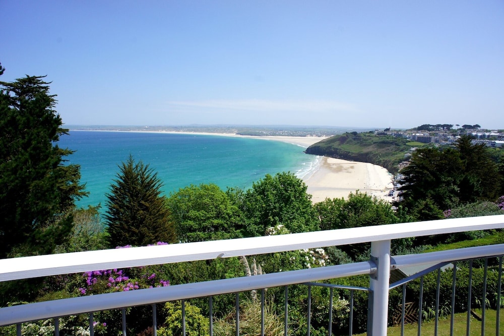 Tremorna Vista — 4-Star Luxury Hotel in St Ives, United Kingdom