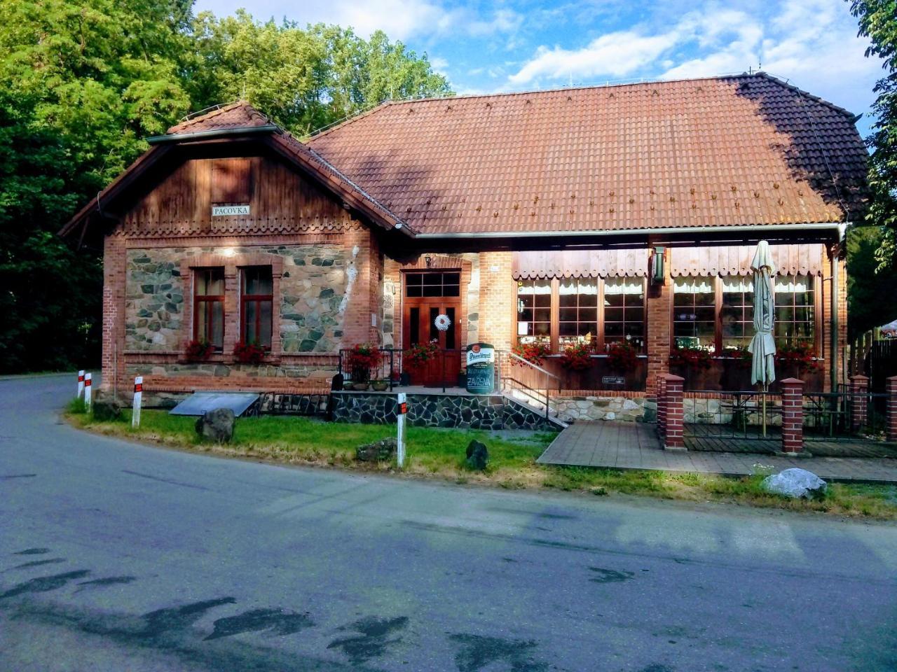 Penzion Pacovka - last minute hotel in Chynov