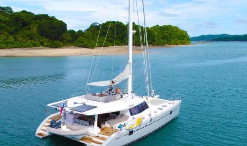 Marea Sunreef 62 Catamaran with Crew all inclusive in El Porvenir, Panama