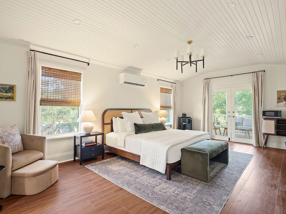 The Meyer Hotel - photo 2