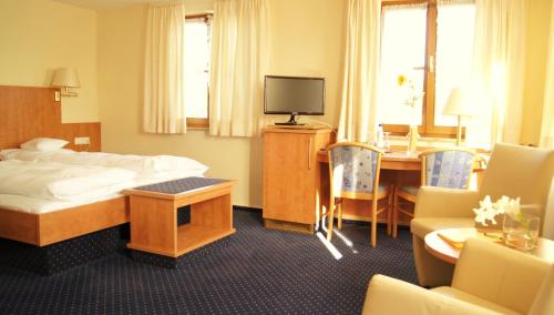 Hotel Gasthof Kreuz — Bad Buchau — photo 4
