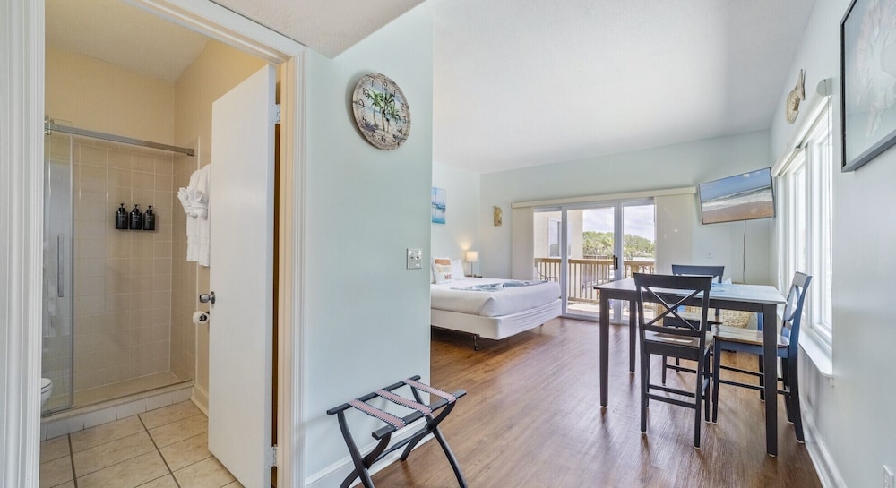 Inn at Camachee Harbor by Coolvacay - photo 42