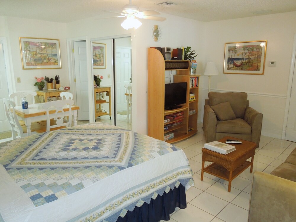 Pelican Place - photo 2