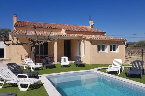 Le Calme En Provence — Tulette