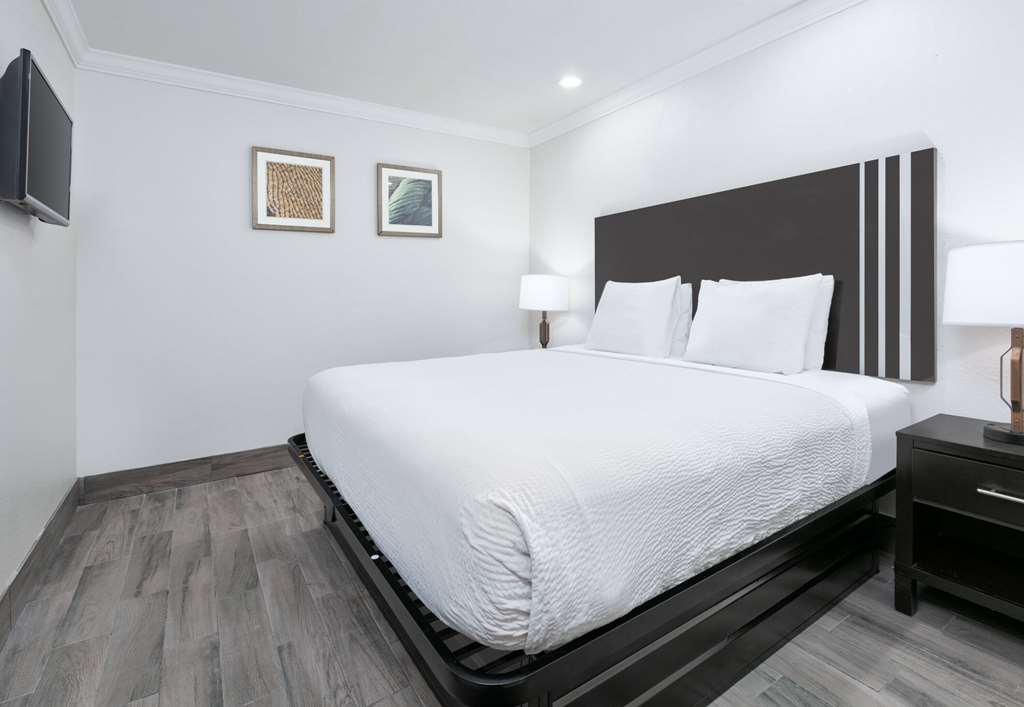 Ramada by Wyndham Diamondhead I 10 Gulfport - photo 25